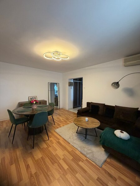 Drumul Taberei, Favorit,