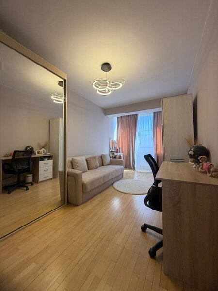 Drumul Taberei, Favorit,